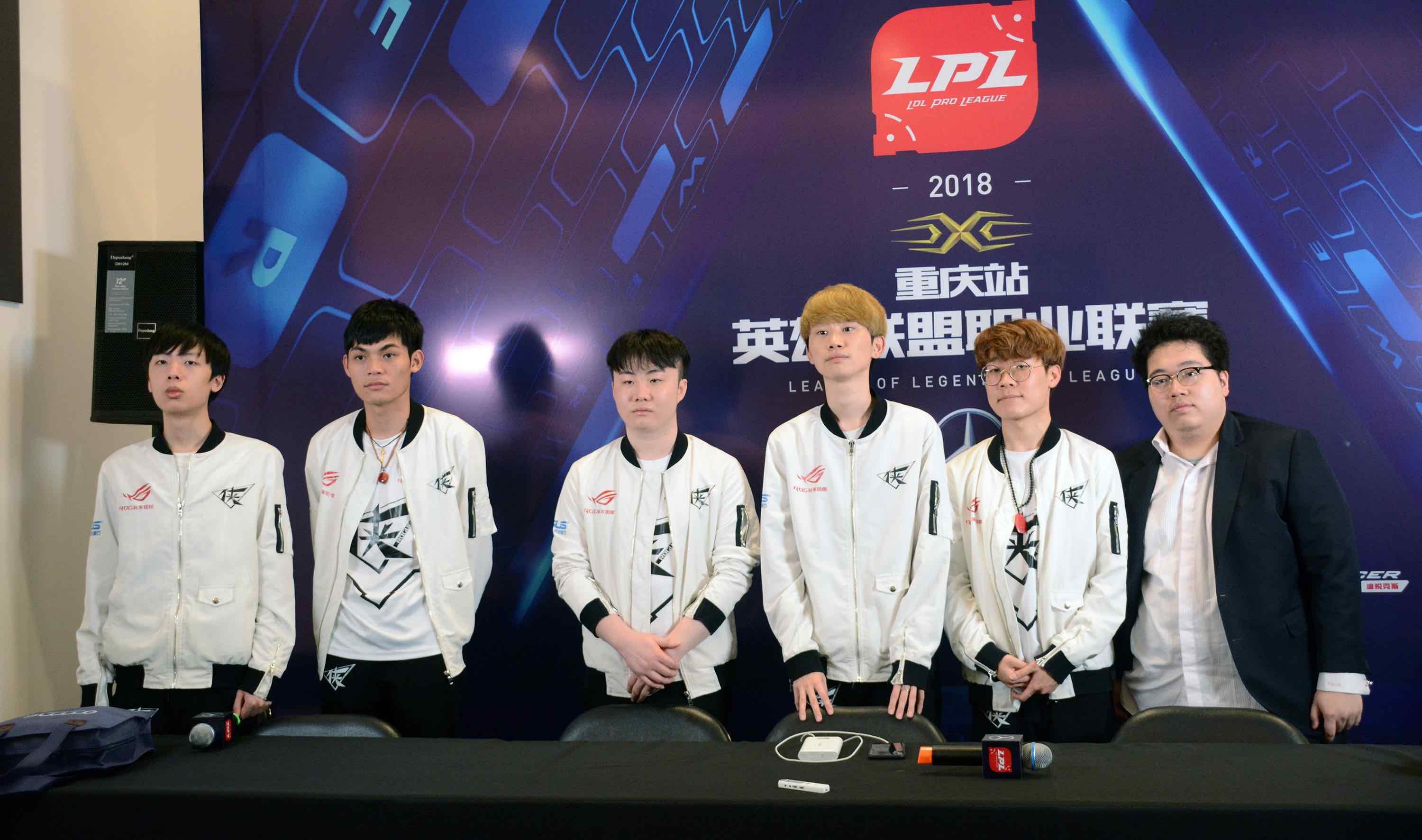 更在拜仁慕 更在拜仁慕