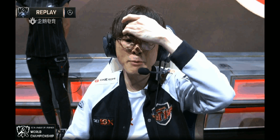 发球